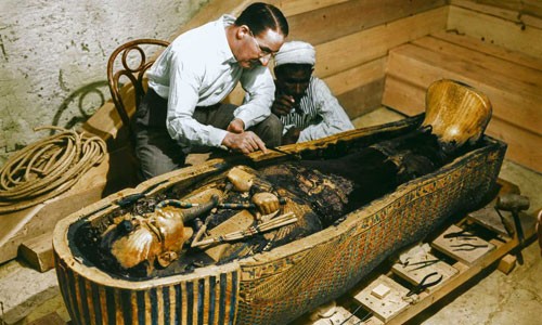 Ảnh độc cuộc khai quật lăng mộ vua Ai Cập Tutankhamun 